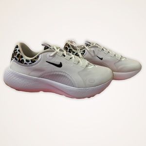 Nike Women’s React Escape Run Sneaker